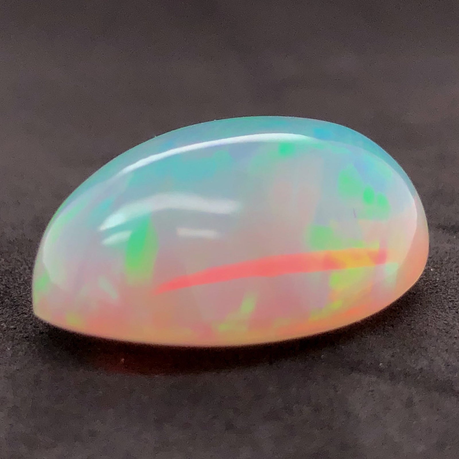 Natural Rough store Opal, 20.18 carat