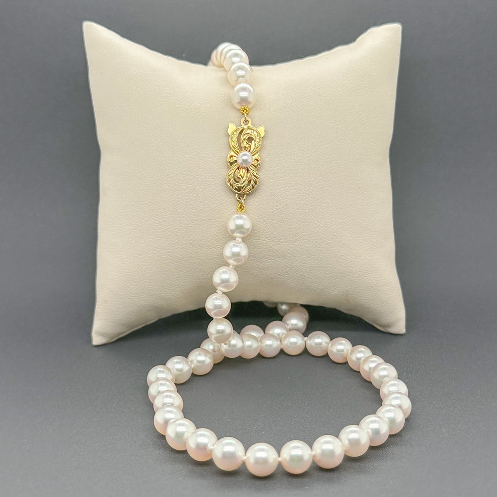 How to Identify Mikimoto Pearls | Black pearl jewelry, Black pearl bracelet,  Handmade pearl jewelry