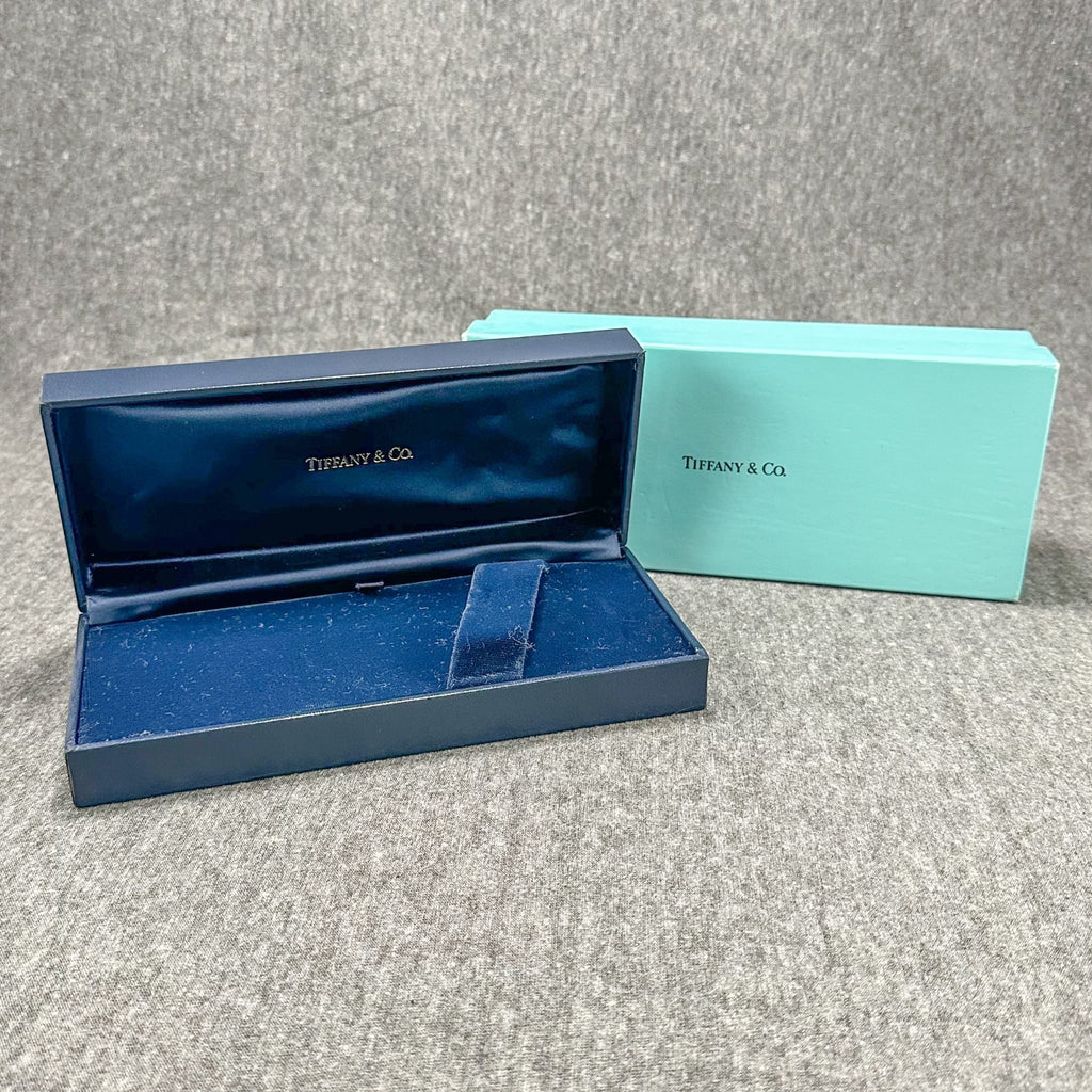 https://walterbaumanjewelers.com/cdn/shop/products/estate-tco-outer-inner-blue-boxesempty-774376_1024x.jpg?v=1677814743