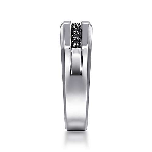 SS Men's Ring with Black Spinel - Walter Bauman Jewelers